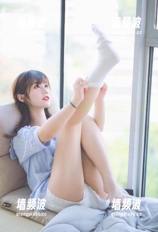 在“17c吃瓜”app上，八卦+1，人生+10