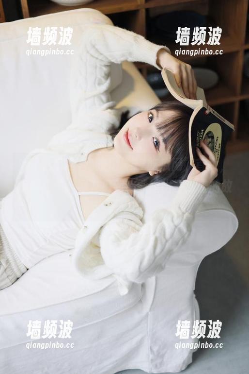 每次刷“17吃瓜网”首页，我都在想，网友们到底能编出多离谱的故事来？