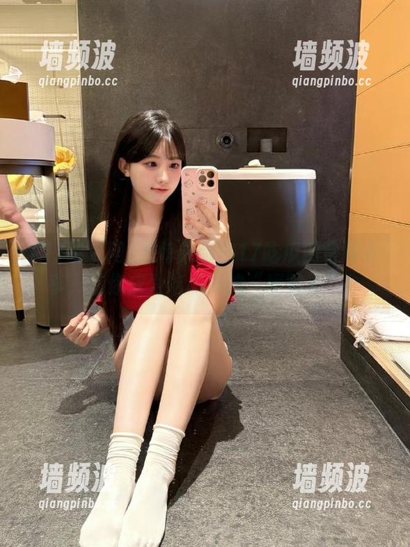 肥每天都在17吃瓜网官网分享，让你成为吃瓜界的“探险家”！