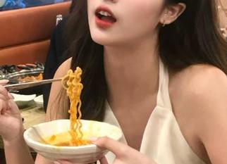 51吃瓜网站：每一次更新，总有意想不到的瓜等着你去品味！