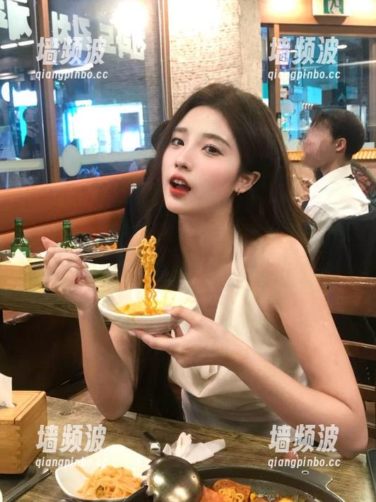 51吃瓜网站：每一次更新，总有意想不到的瓜等着你去品味！