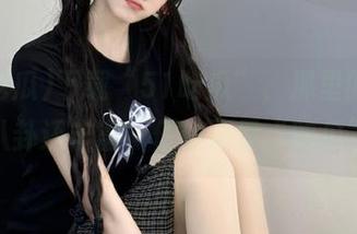 下载“51吃瓜”，那里的爆料比八卦还丰富，任你海量“吃瓜”！