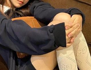 我能理解为什么52cg上那个链接点击率飙升，然而这是什么操作？