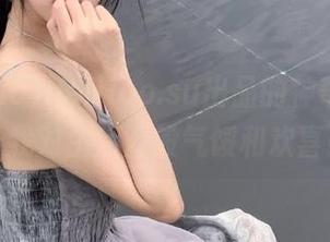 heiliao.su出品的神奇视频，让我对生活万般气馁和欢喜！