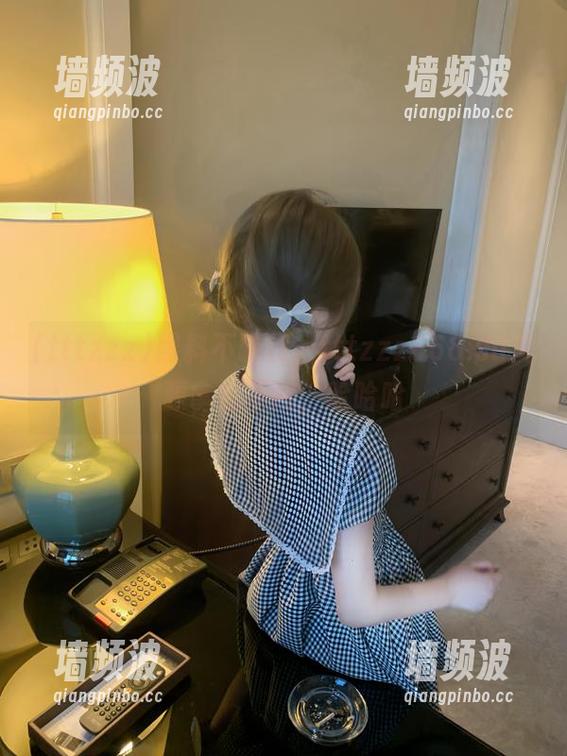 黑料不缺货，tttzzz668.su资源拿去不谢，哈哈哈