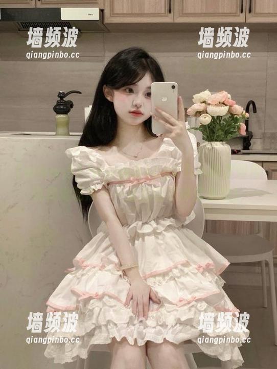 www.51cg0.fun教你如何优雅地吃瓜——免费的那种套餐哦！