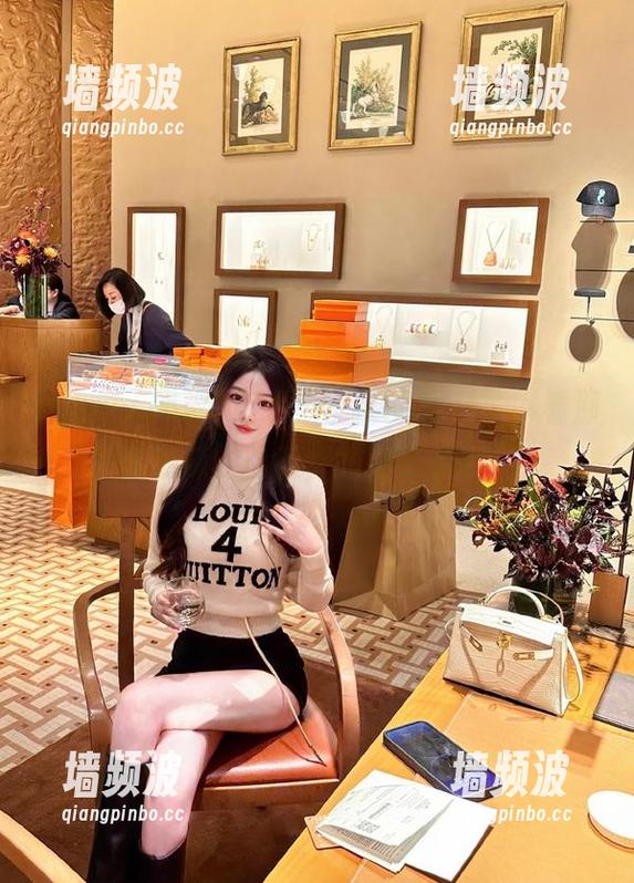 直达“www.黑料”，看那些热辣的隐私，酸爽又刺激～