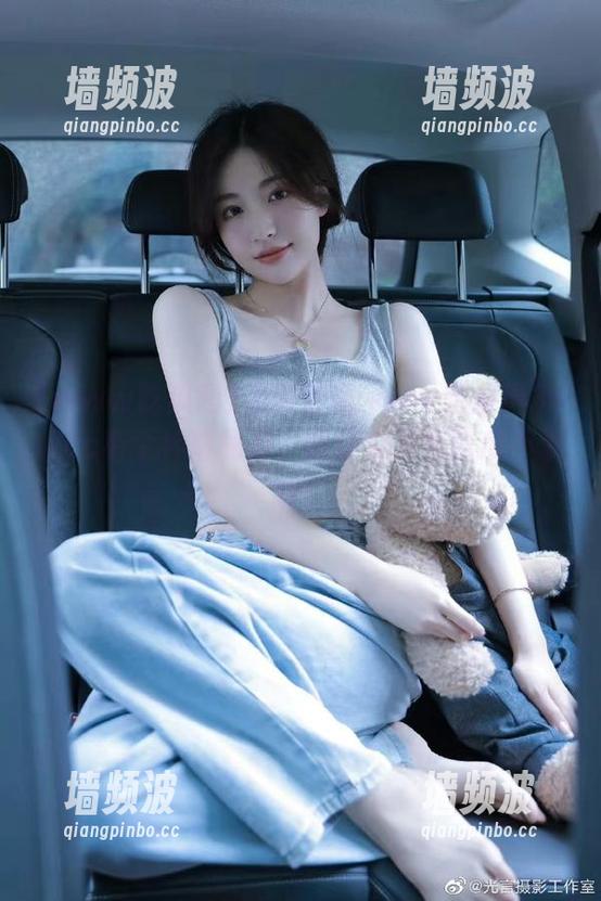 视频听说www吃瓜网36wcc有个神奇秘方，能让你只看吃瓜不发胖！