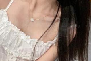 在xgua传送门那儿，连时间都想偷偷溜走～