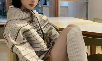 这周“zztt333”视频猛料暴击，原来这位奶奶也是跳舞小能手，太让人意外了！