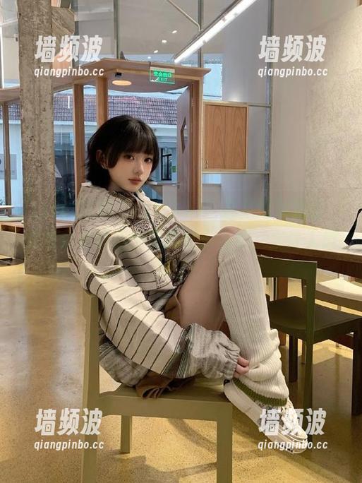 这周“zztt333”视频猛料暴击，原来这位奶奶也是跳舞小能手，太让人意外了！