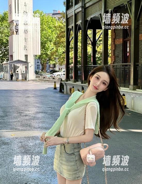 收藏“zztt333”的每个瞬间，你才能体会到什么叫刷屏。