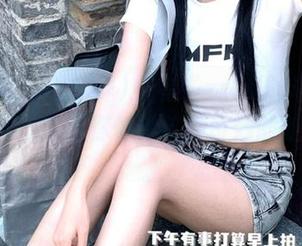 只有“zztt黑料不打烊11”app能带你体验这种奇妙的脏污旅程。