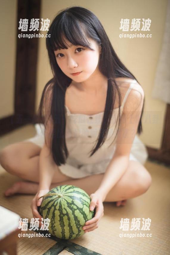 五一吃瓜 五一吃瓜在线,官网上的八卦如何能比我们的朋友圈厉害?