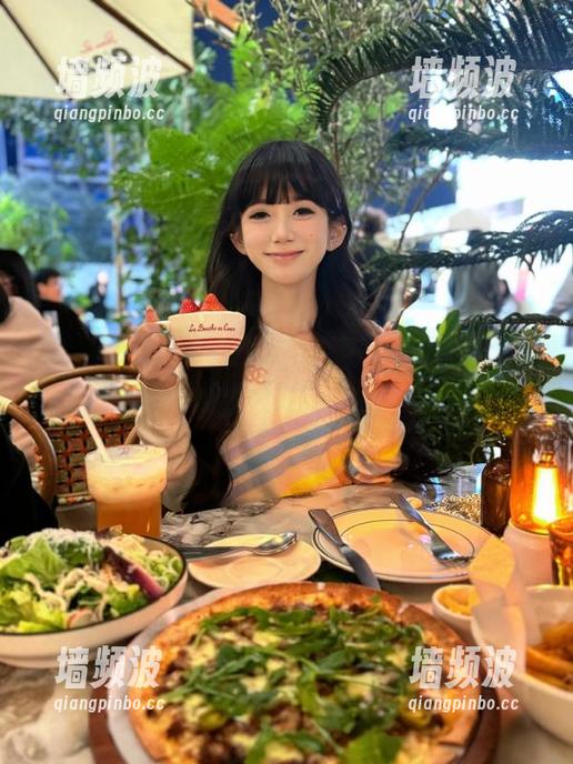今日黑料 更新来了!今日黑料的热度直线上升,可能又要上演惊天翻盘。