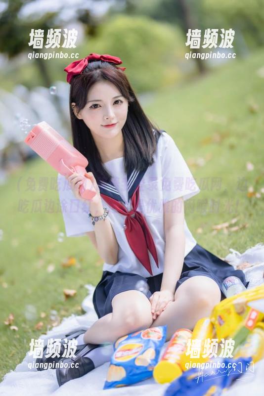 免费吃瓜网 跟着我登录免费吃瓜网,边吃瓜边涂口红,这才是优雅的闲暇时光!