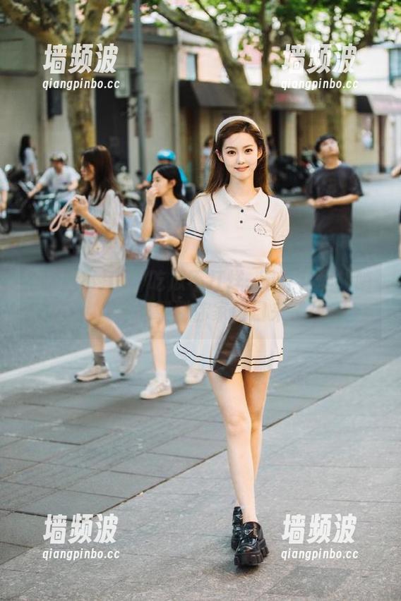 吃瓜不打烊–网页花里胡哨，八卦炸裂到你家门口来了！