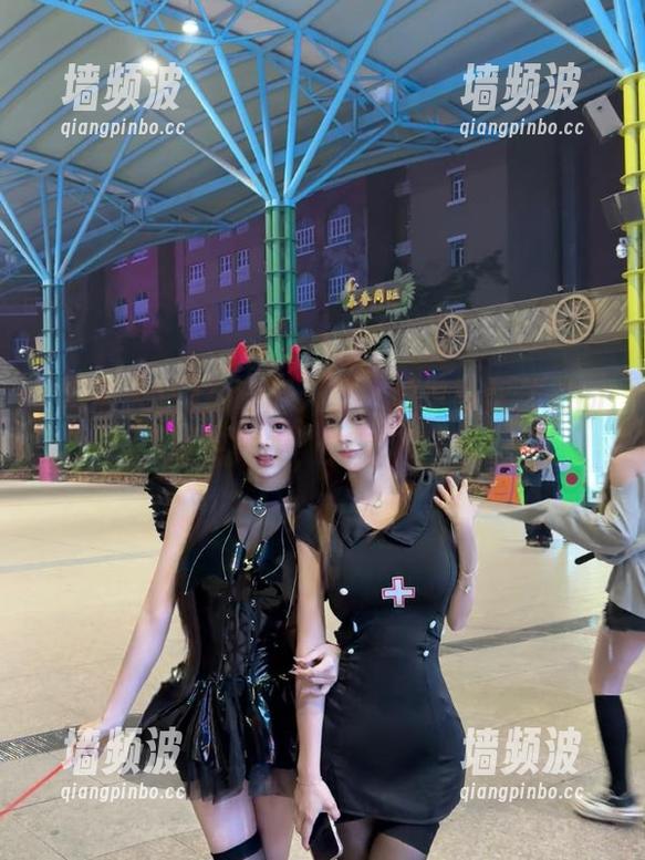 在吃瓜天堂，观看小伙伴们的奇思妙想，刺激不已！