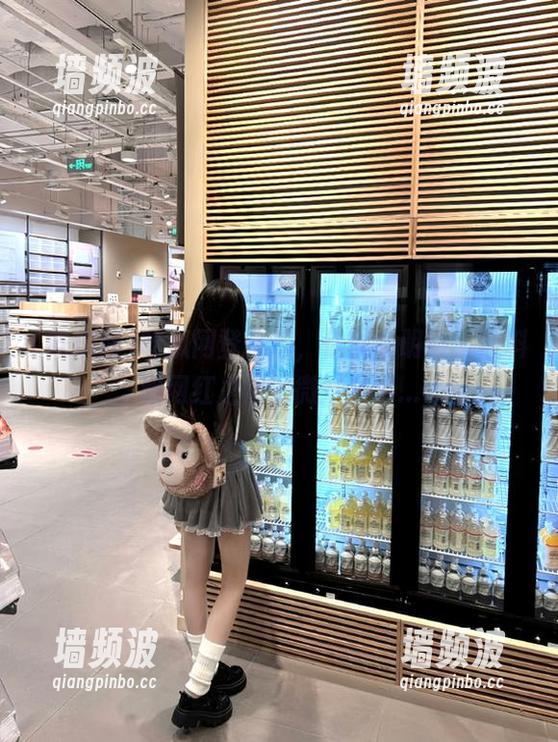 吃瓜网 吃瓜网登录后,你就会明白,黑料和网红之间的微妙关系...