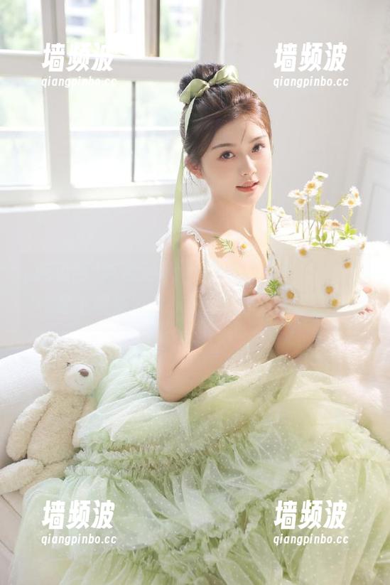 吃瓜网app上，这些网红黑料真是个娱乐宝藏，收起你的小手啊！