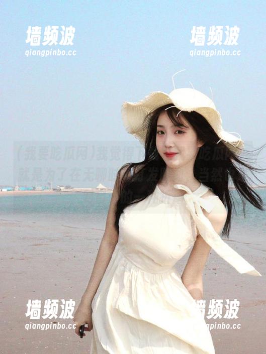 我觉得下载‘我要吃瓜网’就是为了在无聊时刻打发时间，当然也是对自己的一种折磨
