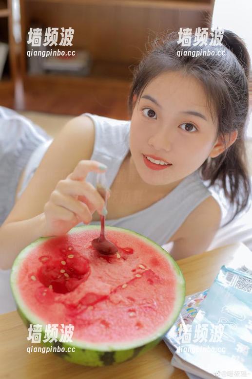 昨天的黑幕和今天的瓜，尽在‘我要吃瓜群’app！