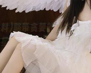略带贪婪的心态，终于打开了“明星黑料”入口，期待着惊喜？