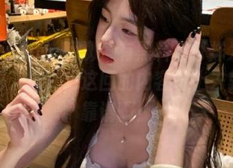 又双叕有黑料不打烊发布在线观看入口了，这回的内容听上去就很不靠谱啊！