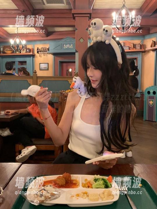 下载黑料不打烊zzzttt.su，简单一搜，瓜又来了，新鲜的呐！