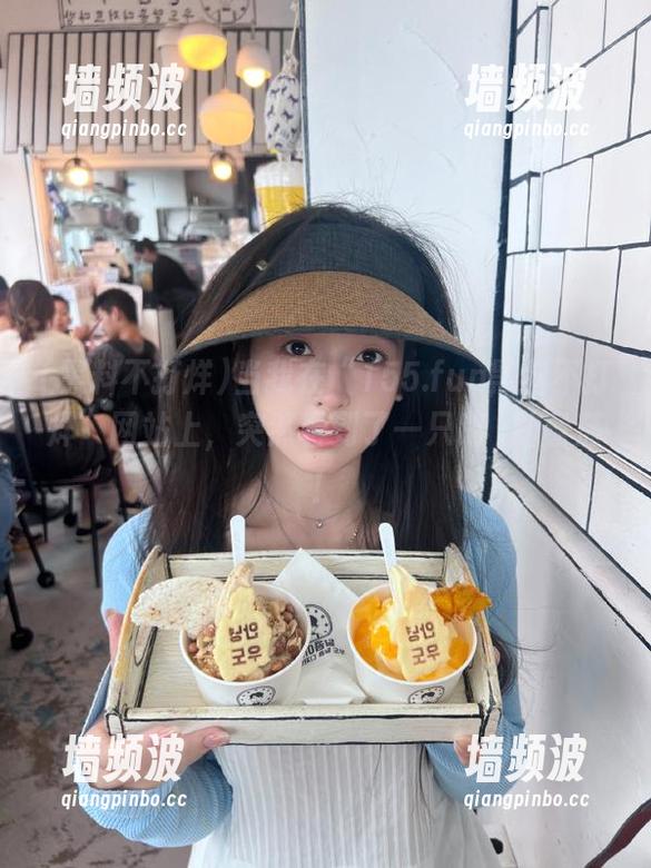 当我在“155.fun黑料不打烊”网站上，突然看到了一只蹦跶的番茄！