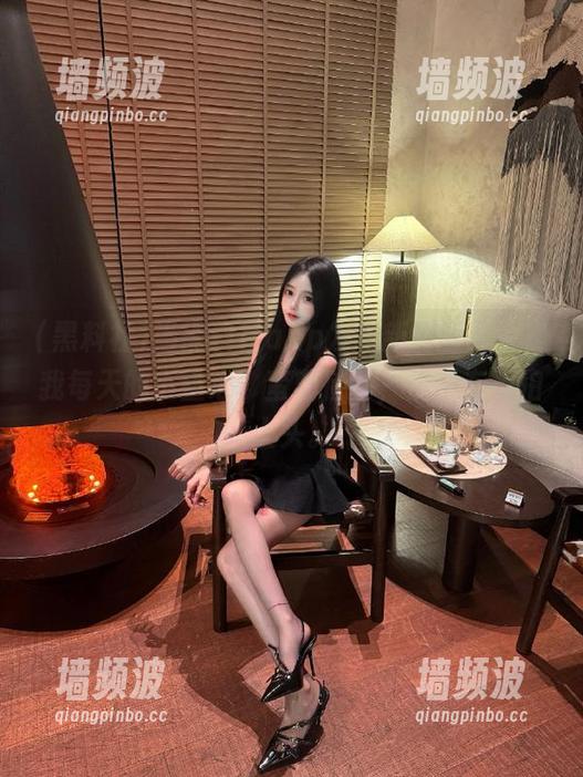 黑料社 当黑料社app发布新内容时,是我每天的小重心,蛮期待的,但又有点怕上头。