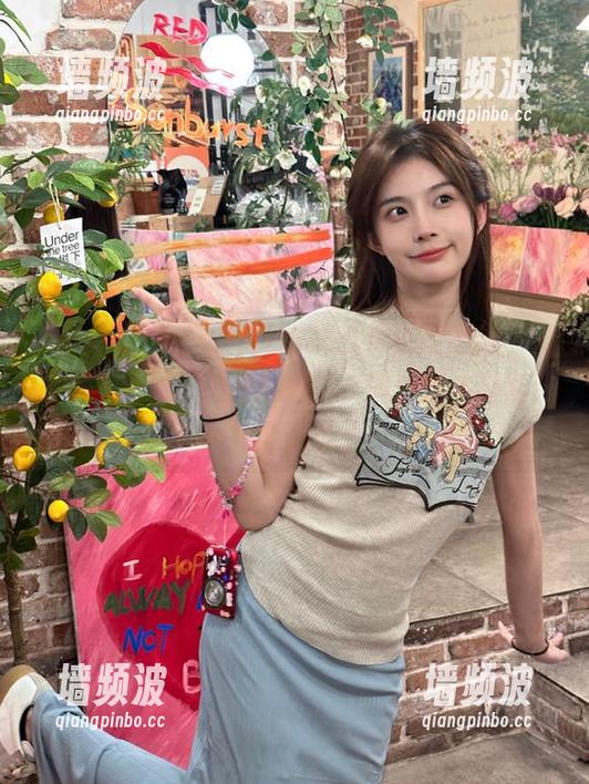 黑料社 今日黑料社1.0.0手机版更新,果然不出所料,瓜越来越甜,消息越来越准,我完全沉迷了!