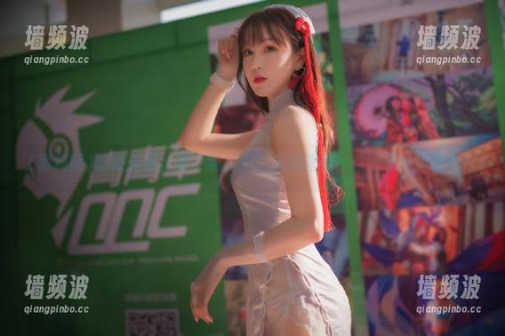 黑料网 吃瓜无罪,有“黑料网”视频陪伴,这晚餐吃得真值!